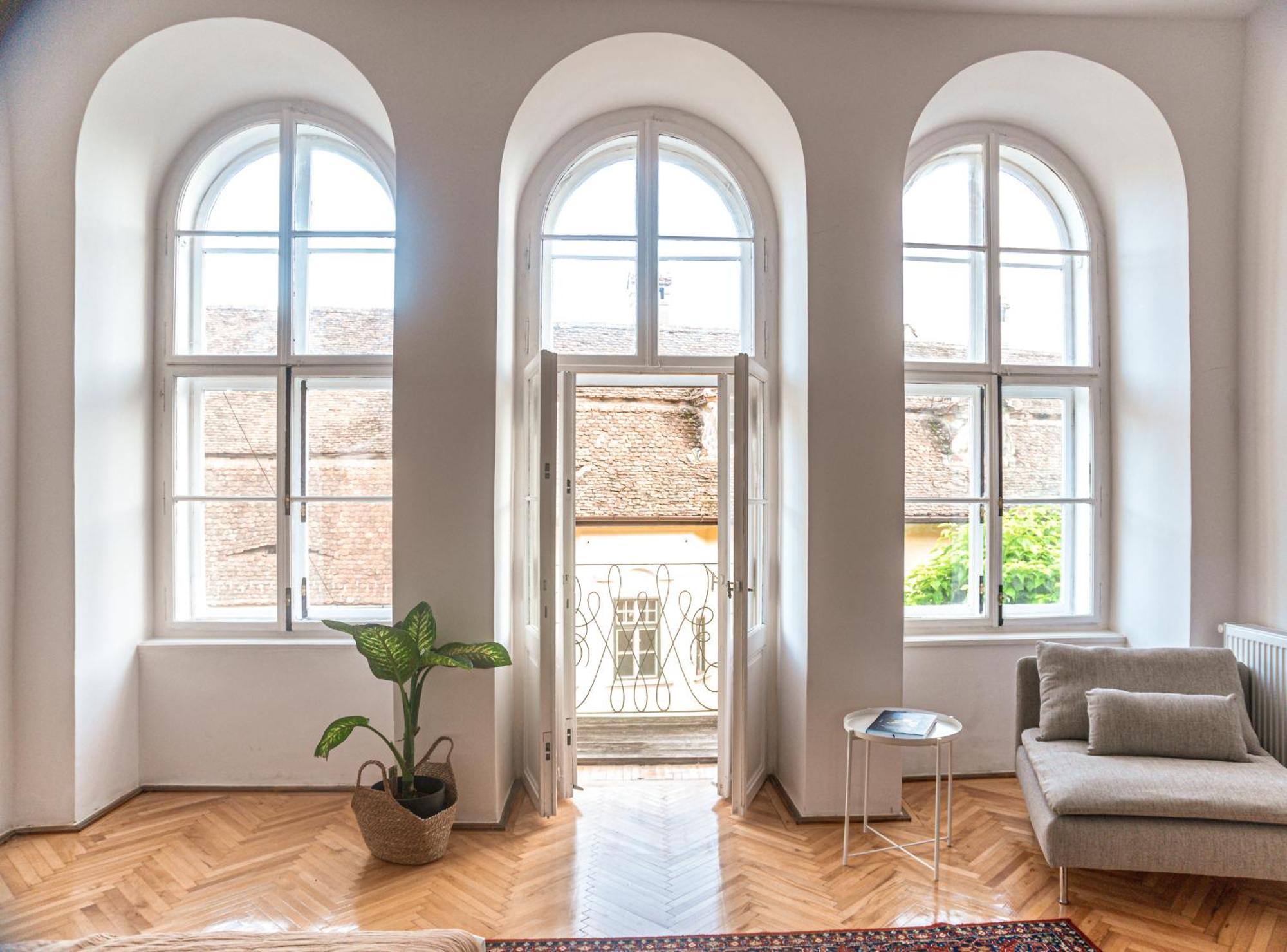 Favst Old Square Apartment Sibiu Bagian luar foto